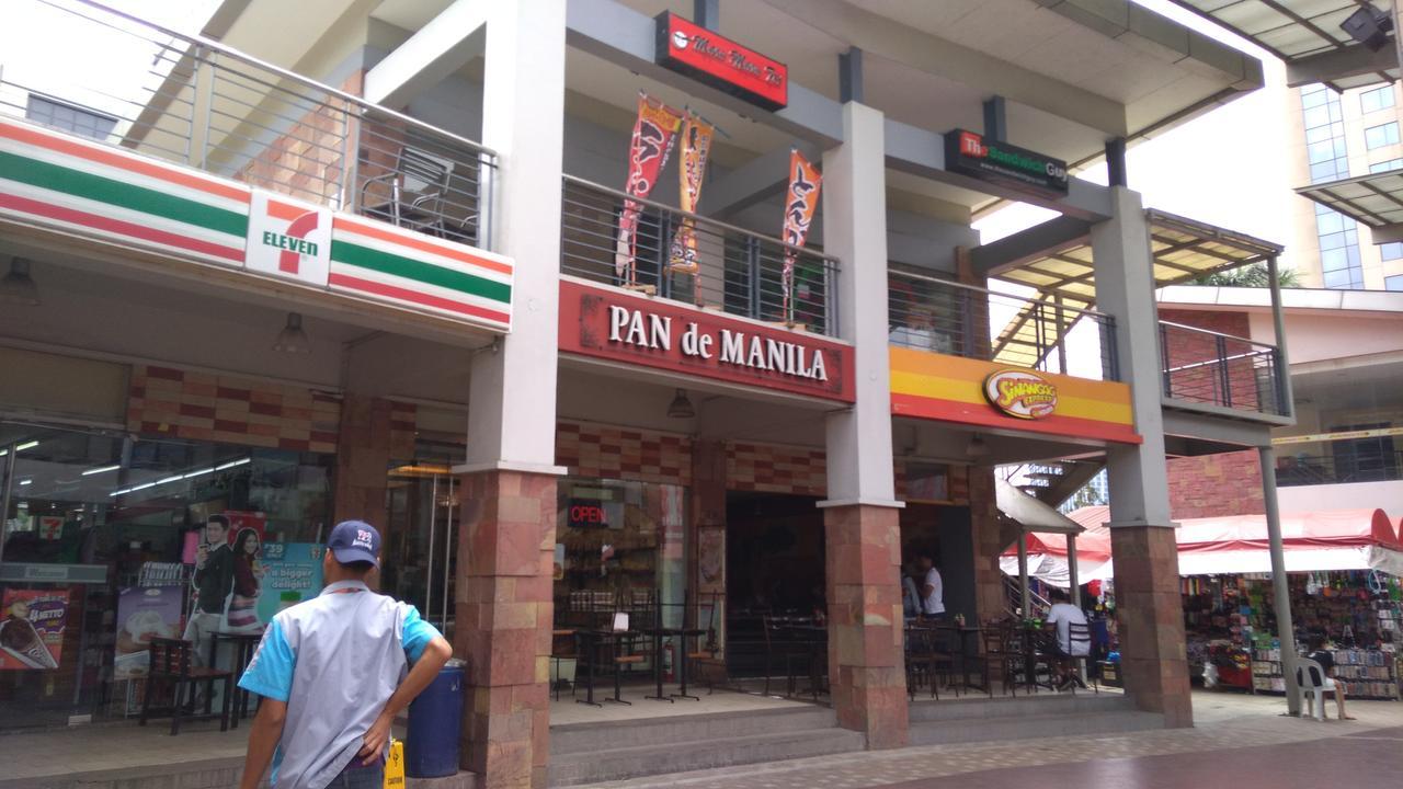 Condotel Affordable Price Manila Exteriör bild